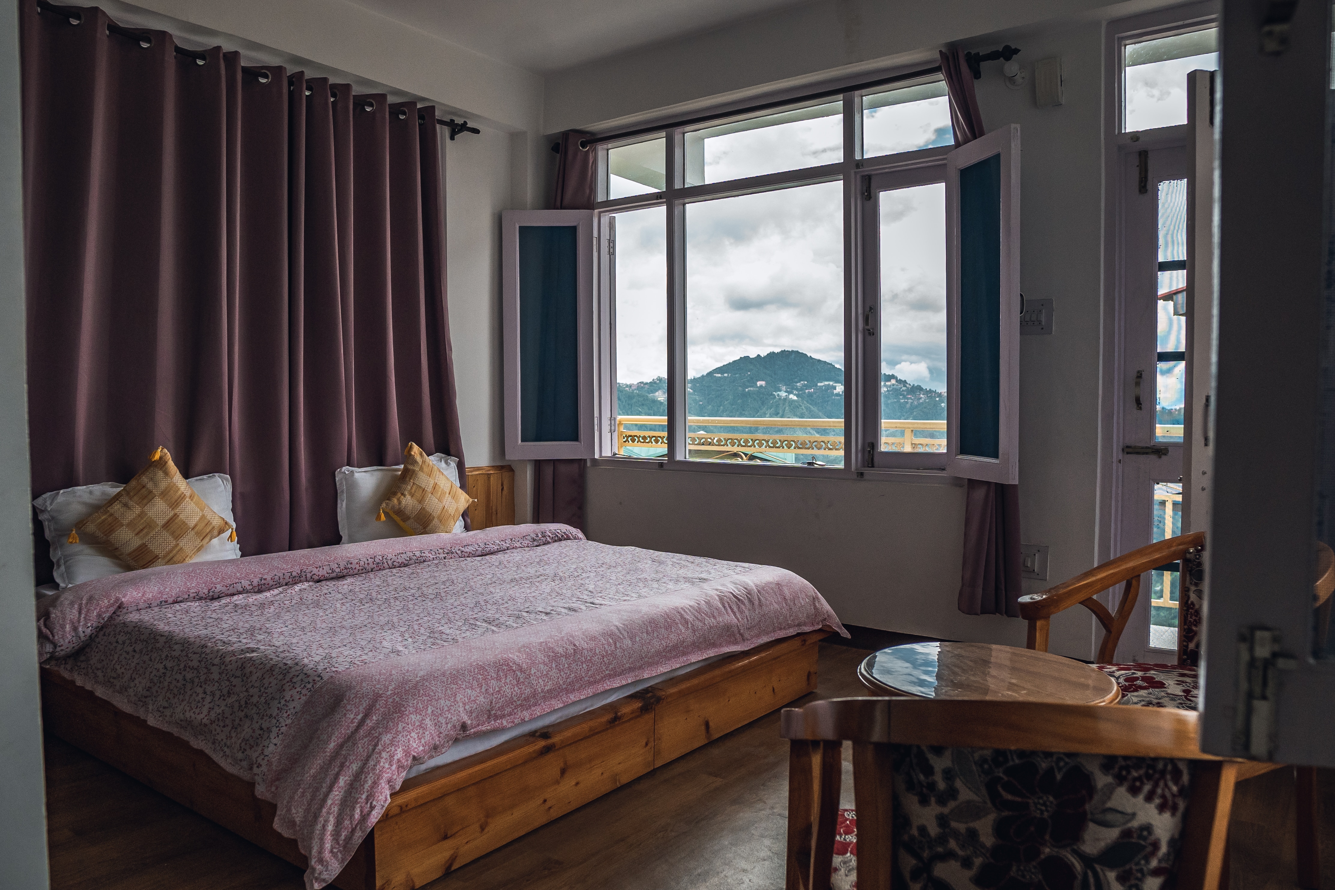 Carginano Homestay - Mashobra - Tap to explore photos