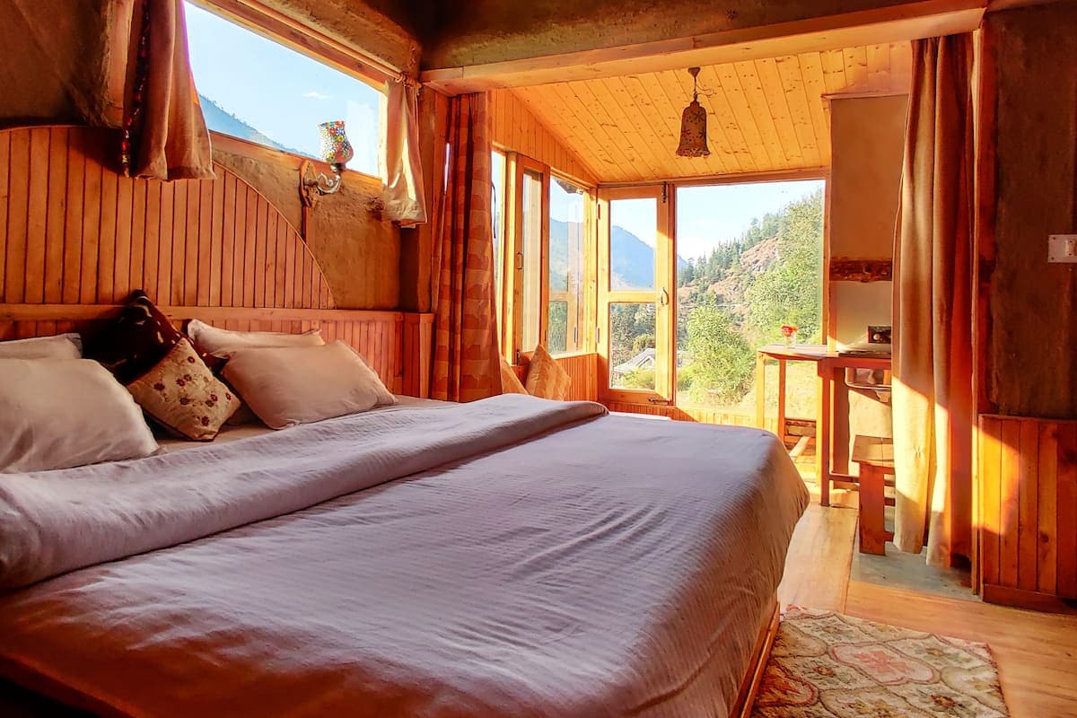 Wilderness Home Jibhi - Tap to explore photos
