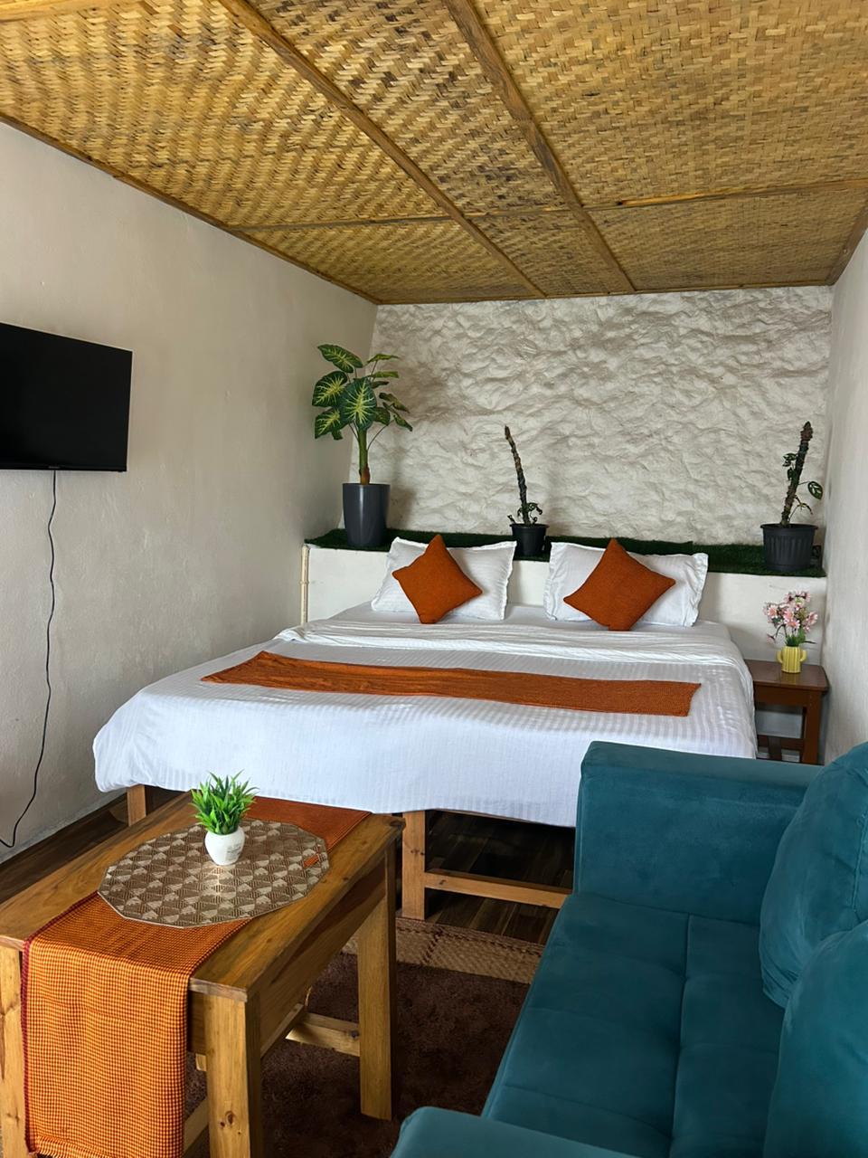 Meili Resort - Tap to explore photos