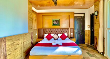 Whispering Winds Villa Rooms & Cottages |Stags Not Allowed Room Type - Cosy Couple Room(A.C) Private Balcony