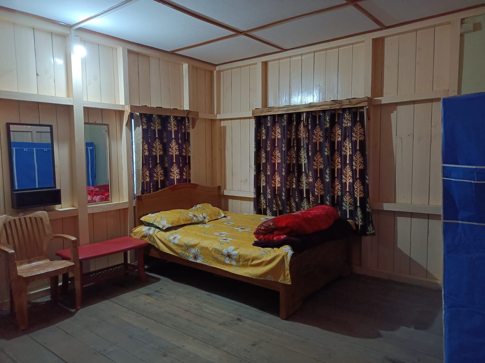 ZIRONIMO'S Luck Homestay - Tap to explore photos