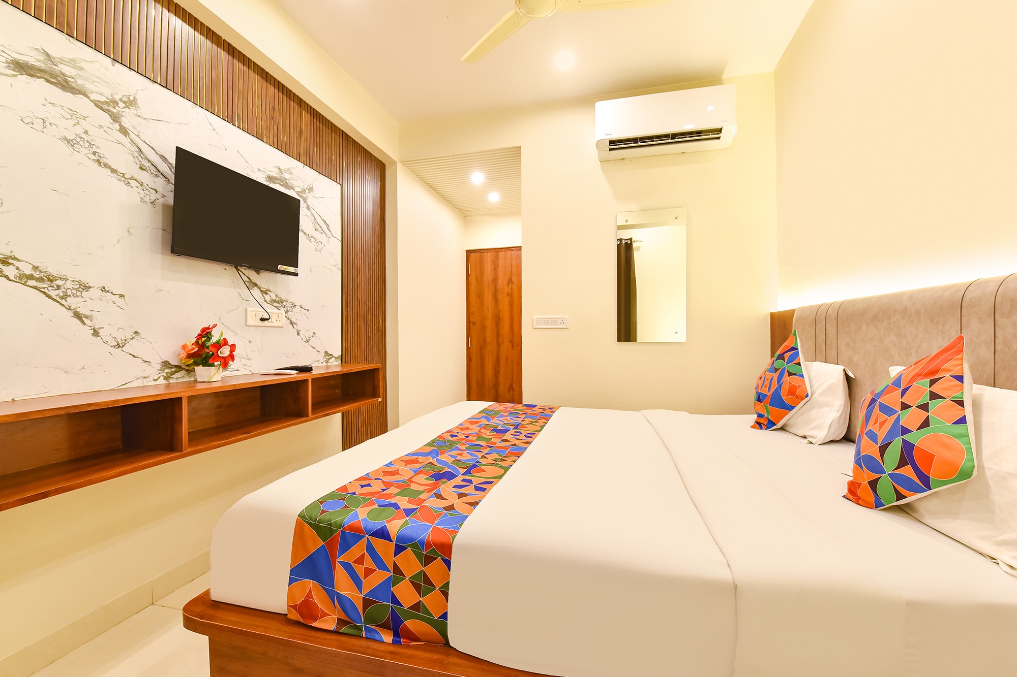 FabHotel Anand Palace - Tap to explore photos