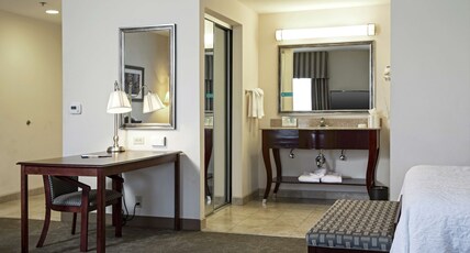 Hampton Inn & Suites by Hilton Prescott Valley Room Type - 1KNG STUDIO SOFABED NOSMOK