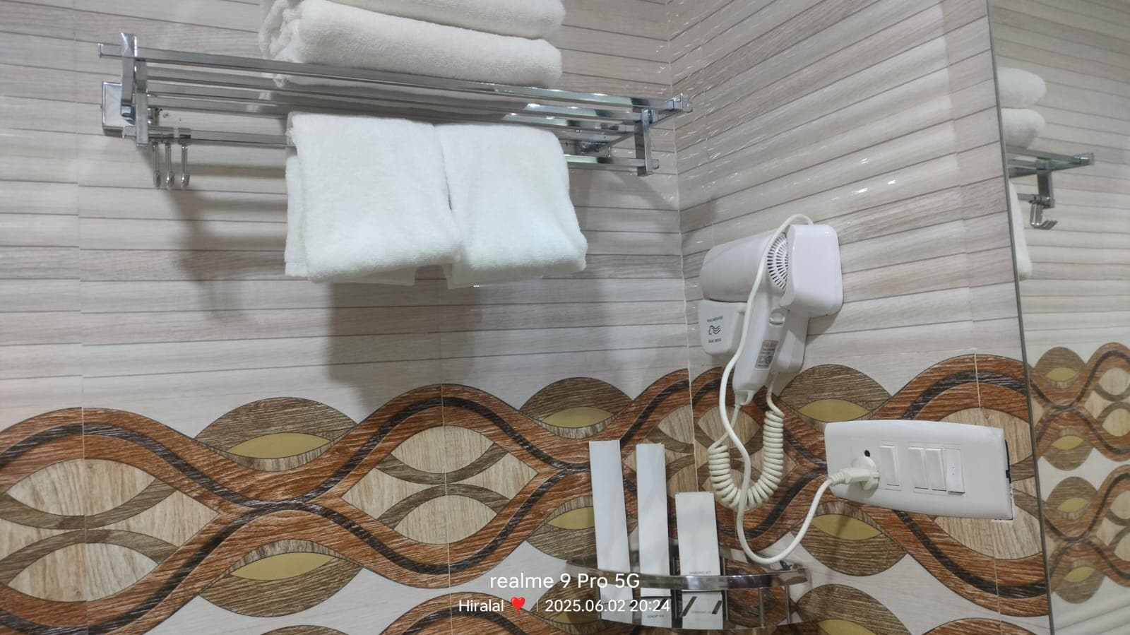 HOTEL SALKARA RESIDENCY - Tap to explore photos