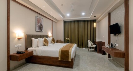 VITS Satyajeet Karad Room Type - Deluxe Room