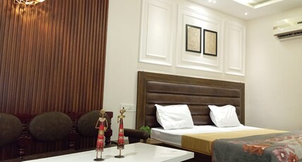 CHAWLA HOTEL  Room Type - AC SUPER DLX