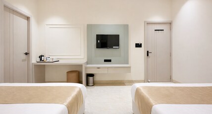 Hotel Sharda Grand Room Type - Family Room