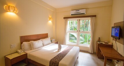 Cocohut Resort Room Type - Luxury Couple Room (2 Person)