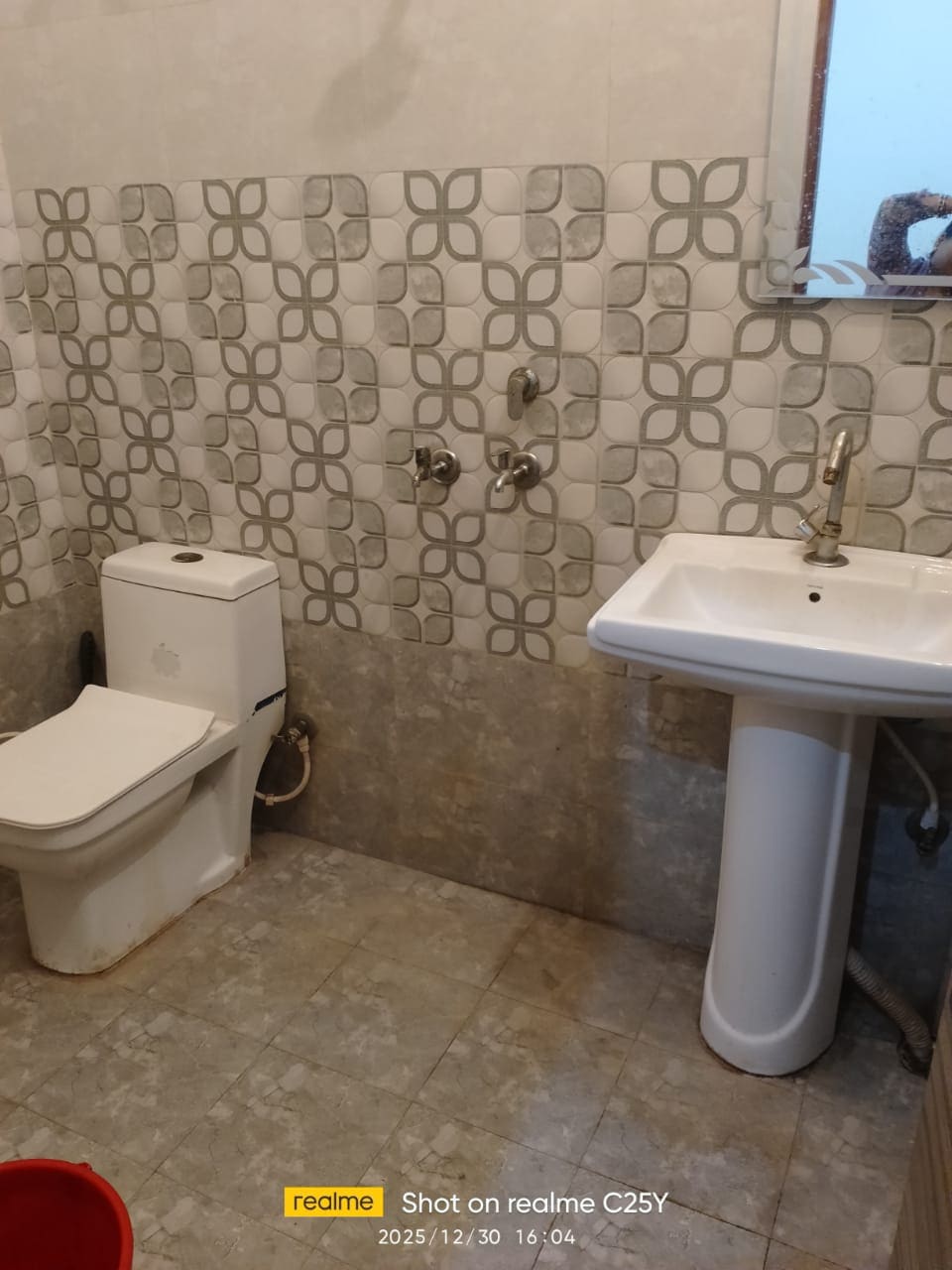 Shree Banke Bihari Guest House - Tap to explore photos