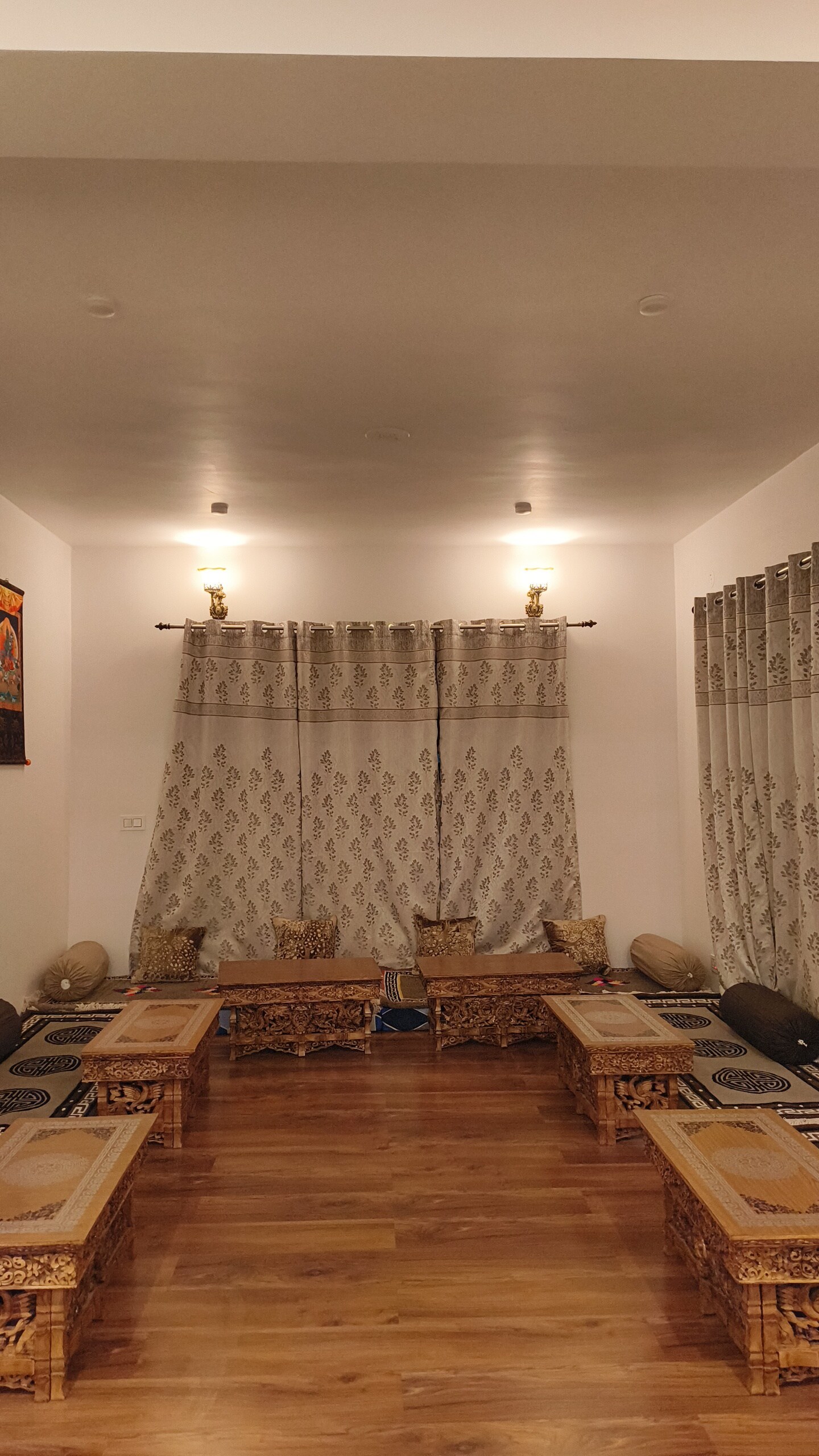 The Shangbar | Bed & Breakfast - Tap to explore photos