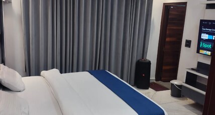 RIVER VIEW GUEST HOUSE Room Type - DELUXE ROOM