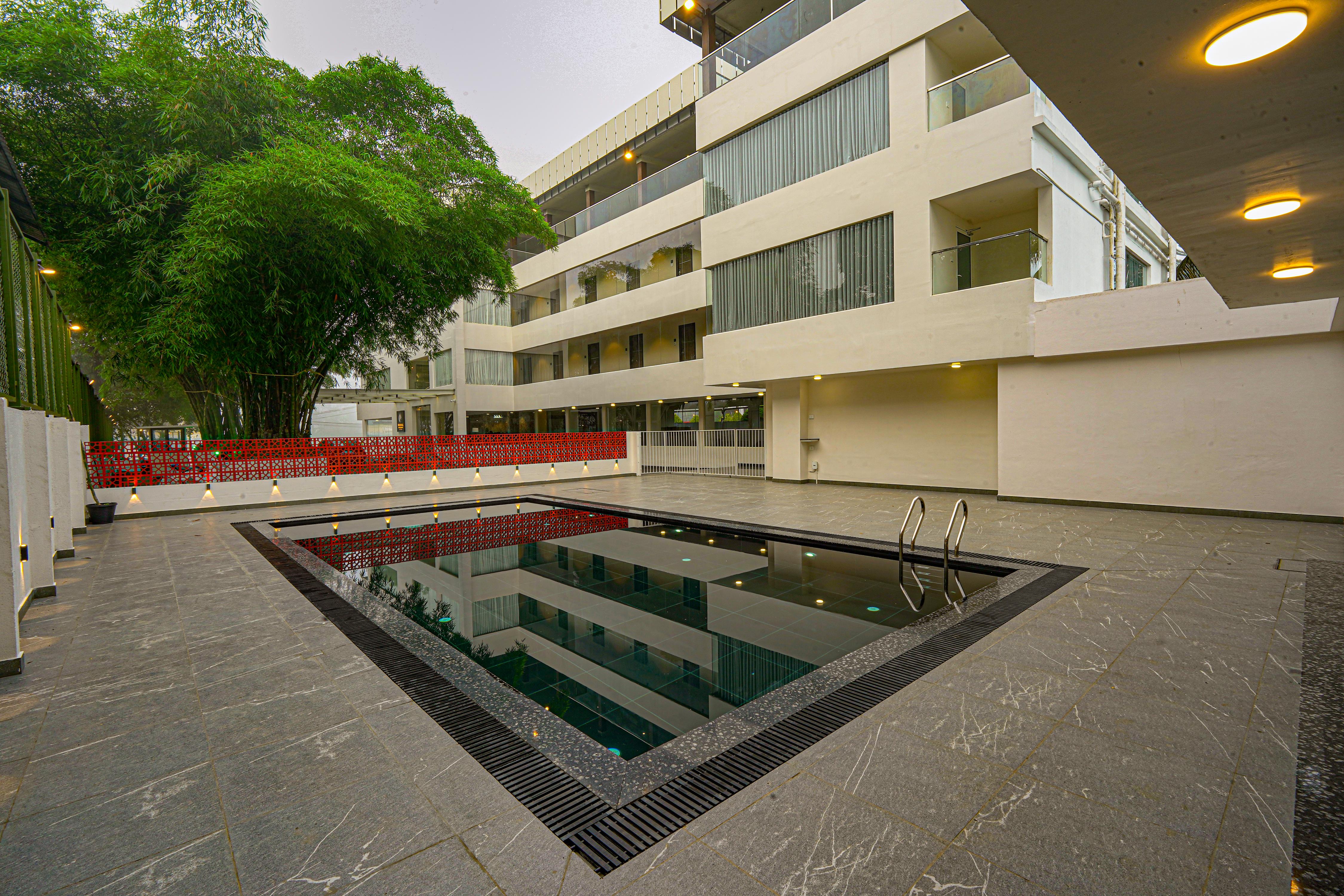 Tiger Hill Hotel & Suites - Tap to explore photos