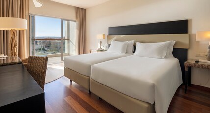 Crowne Plaza VILAMOURA - ALGARVE Room Type - 2 Single Standard Vilamoura Sea View High Floor