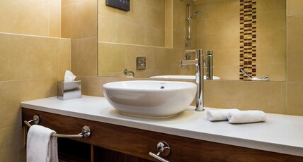 Hilton Garden Inn Krakow Room Type - 1 KING BED ROOM