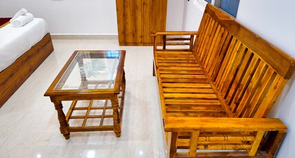 SHREE RESIDENCY Room Type - Double Bed Suite