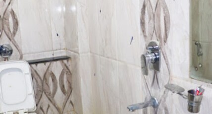 Yashika Palace Room Type - Deluxe Room
