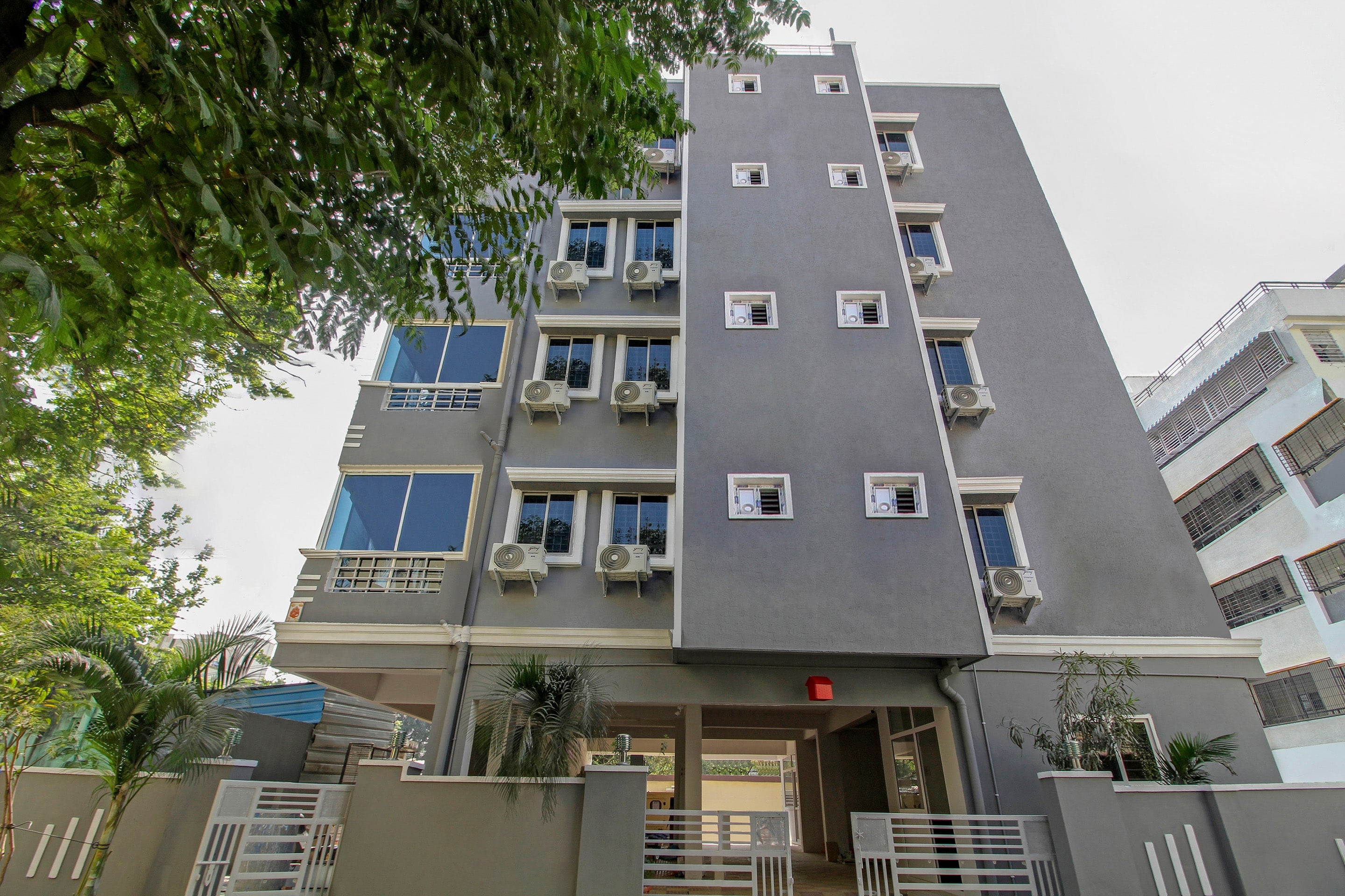 Collection O Vennela Residency - Tap to explore photos