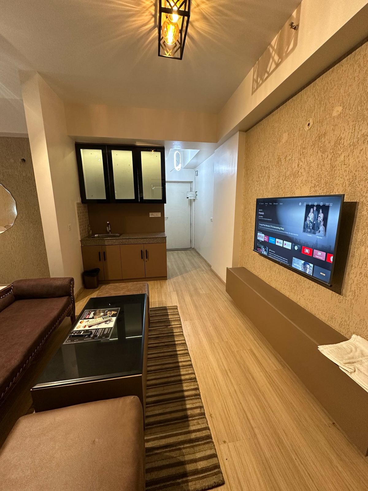 Metropolitan Inn | Studio Apartments - Tap to explore photos