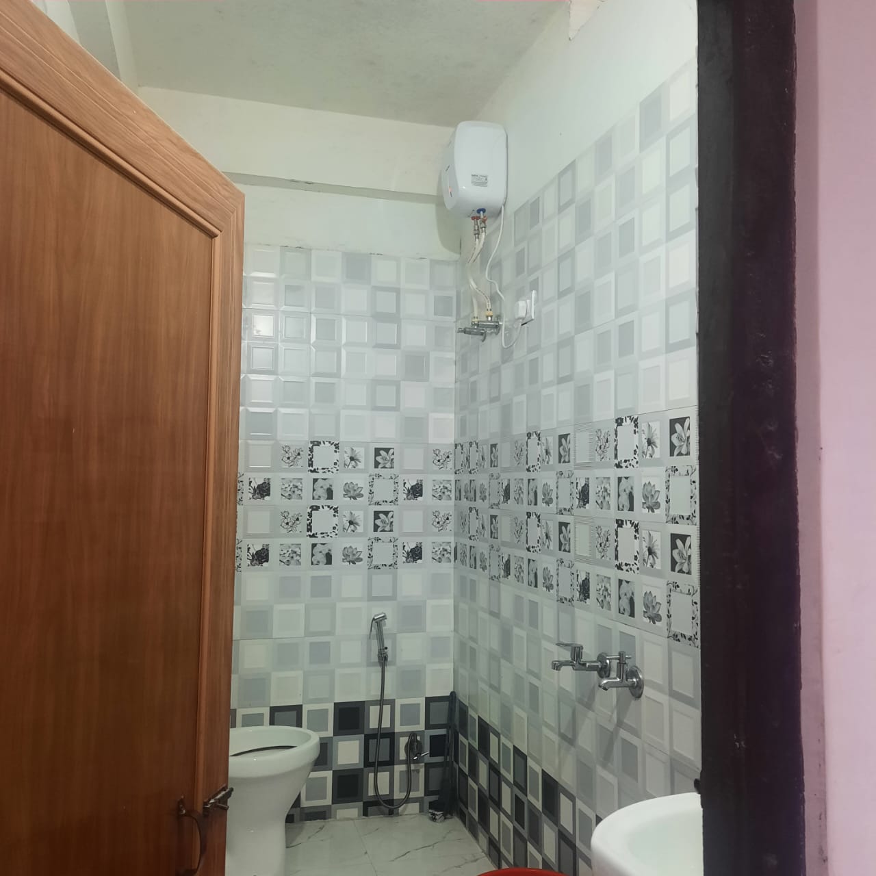 Heaven Valley Homestay Sillerygaon - Tap to explore photos