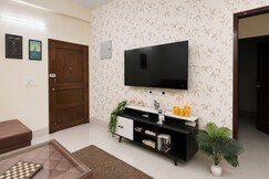 Homlee Banaras 2BHK Lift Parking 3KM Kashi Temple