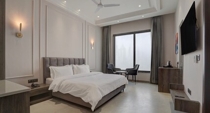 Nirvana Hotel & Banquet Room Type - Superior Room