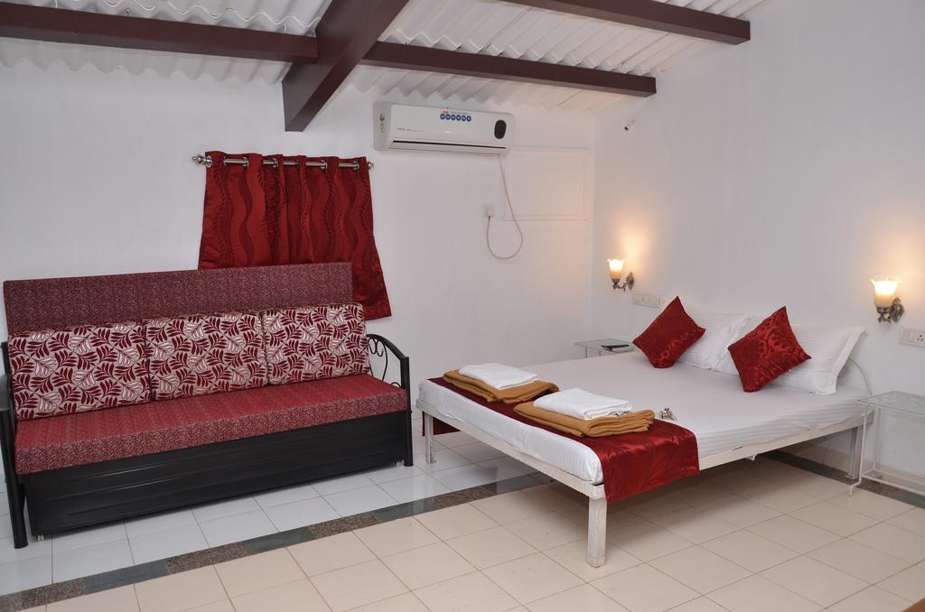 WEEKEND NURSERY AND COTTAGES, Khandala - Tap to explore photos