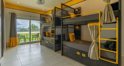 The Hosteller Kodaikanal Room Type - Bed in 6 Bed Mixed Dormitory with Balcony and Mountain View