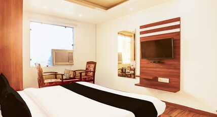 Collection O by OYO Amritsar Near Bus Stand Room Type - Suite