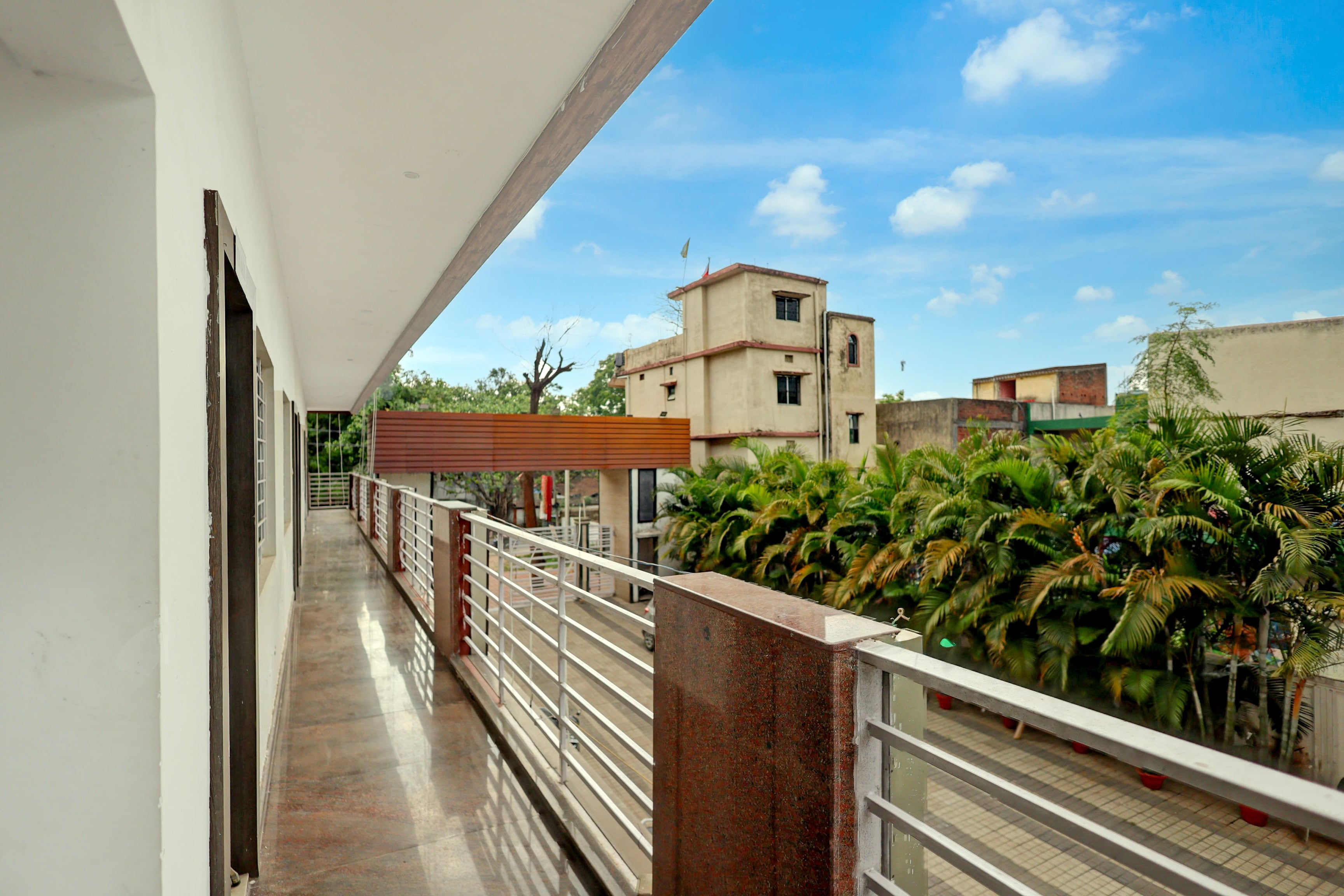 Hotel O Rajdhani Heritage - Tap to explore photos