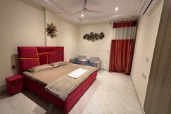 Trahes Signature Stay Modern 2BHK Luxury Home