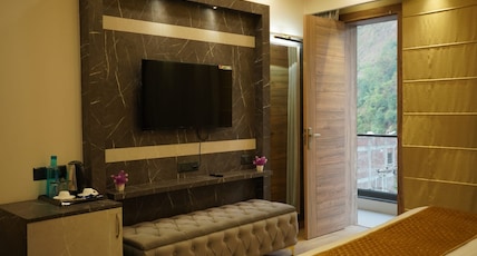 Jannat Hotel, Chamba Himachal Room Type - Honeymoon Suite Jannat Hotel, Chamba Himachal Room Type - Honeymoon Suite