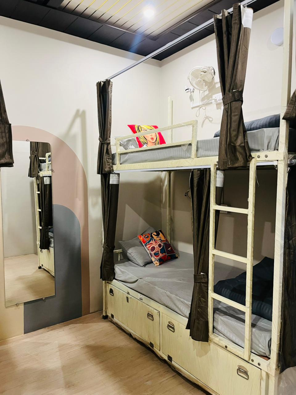 Yovibe Stays | Dorms & Rooms - Tap to explore photos