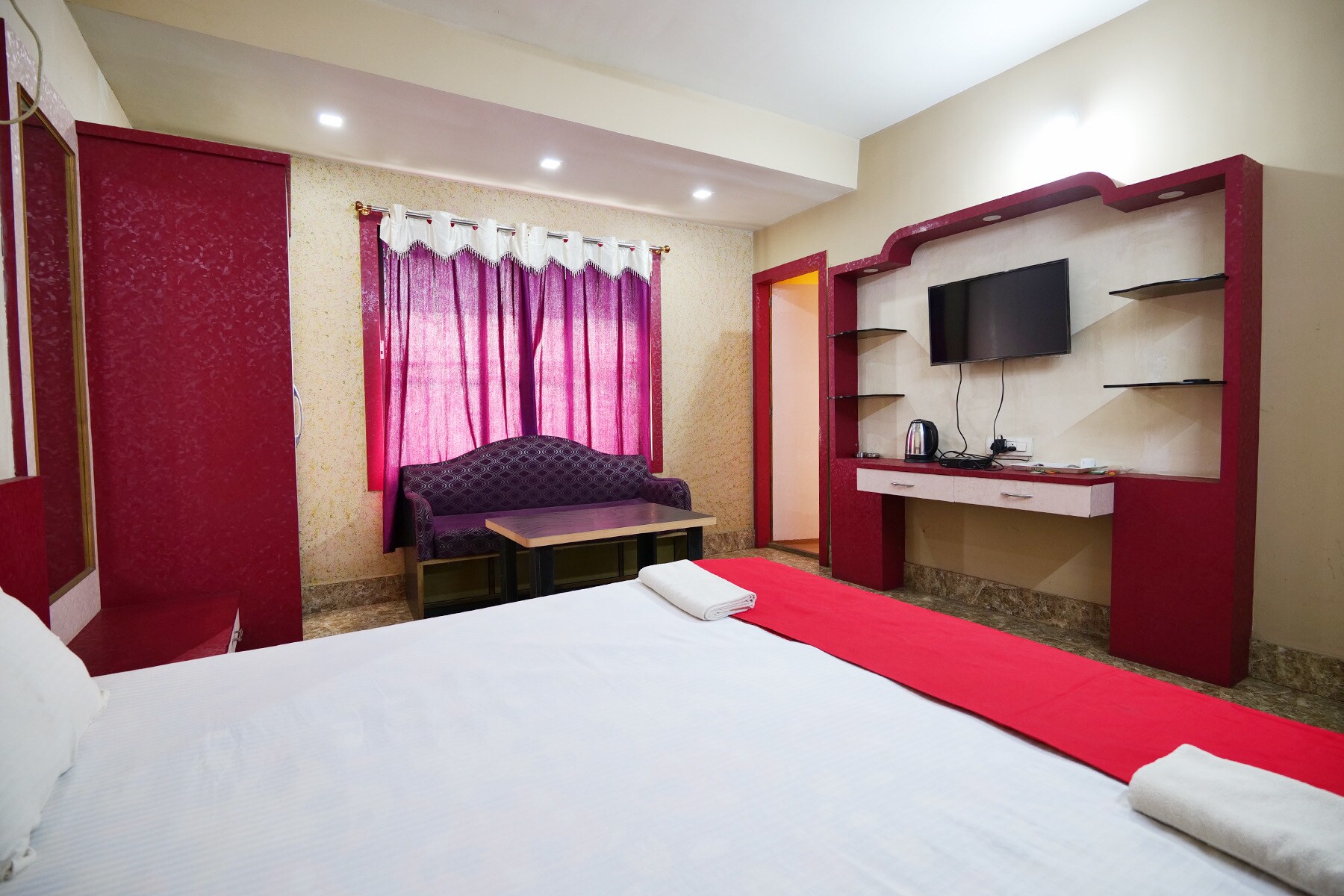 HOTEL PATIALA Dhanbad - Tap to explore photos