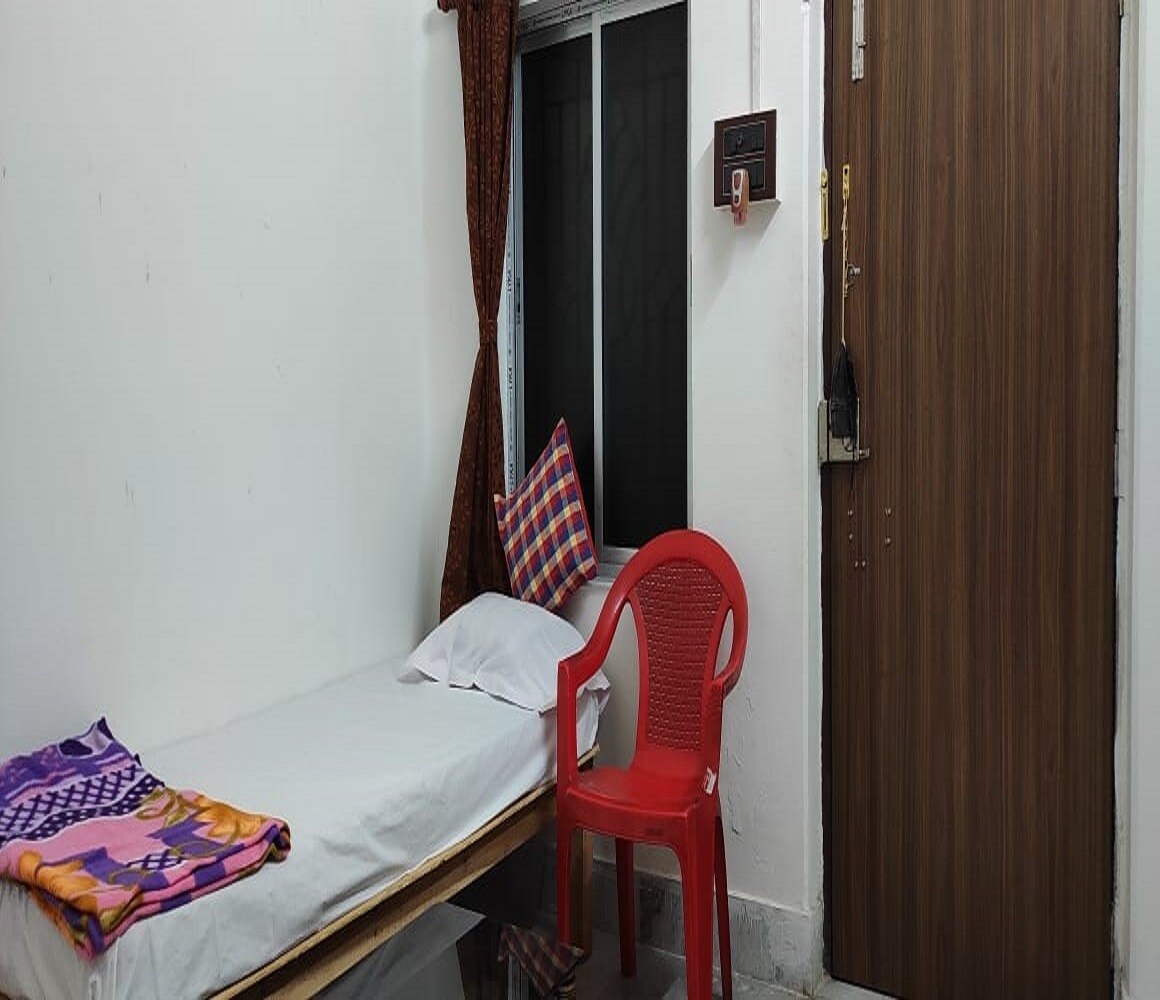 Avishek's Homestay near Gitanjali Metro - Tap to explore photos