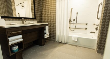 Home2 Suites By Hilton Hammond, LA Room Type - 1KG ACC TUB STUDIO SUITE