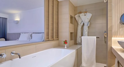 Sofitel Mauritius Limperial Resort & Spa Room Type - LUXURY ROOM, 1 King Size Bed or 2 Twin Beds, sea facing with garden view, balcony or terrace Sofitel Mauritius Limperial Resort & Spa Room Type - LUXURY ROOM, 1 King Size Bed or 2 Twin Beds, sea facing with garden view, balcony or terrace