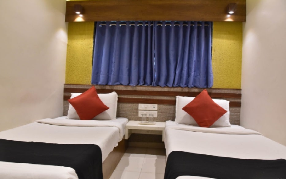 Hotel Satkar Guest House - Tap to explore photos