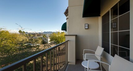 Hampton Inn & Suites Scottsdale Room Type - 1 KING STE BALCONY NONSMOK