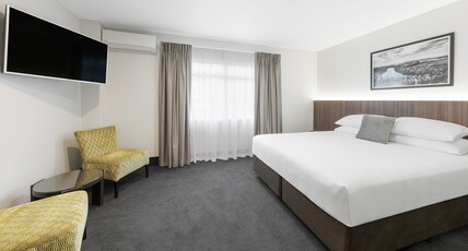 JetPark Hotel Hamilton Airport Room Type - Family Suite JetPark Hotel Hamilton Airport Room Type - Family Suite