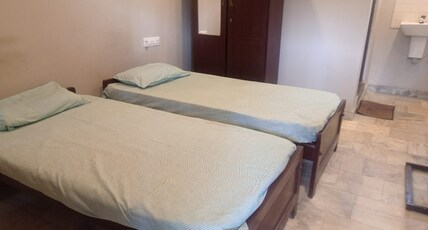 NEW HAPPY TOURIST HOME Room Type - ELEGANT AC DOUBLE ROOM