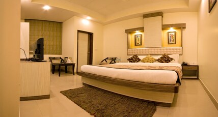 Hotel Aster Inn ,Karol Bagh Room Type - DELUXE AC  ROOM