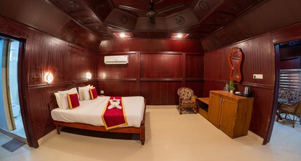 Black Beach Resort Room Type - Heritage AC Suite