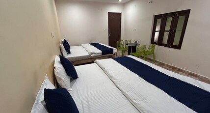Sip With Bite Cafe & Stay Room Type - group room