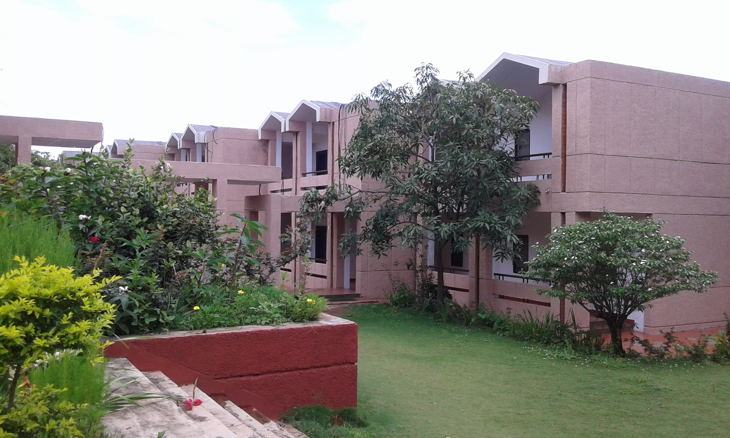 MPT Holiday Homes, Amarkantak (5Min walk to Narmada Udgam Temple) - Tap to explore photos