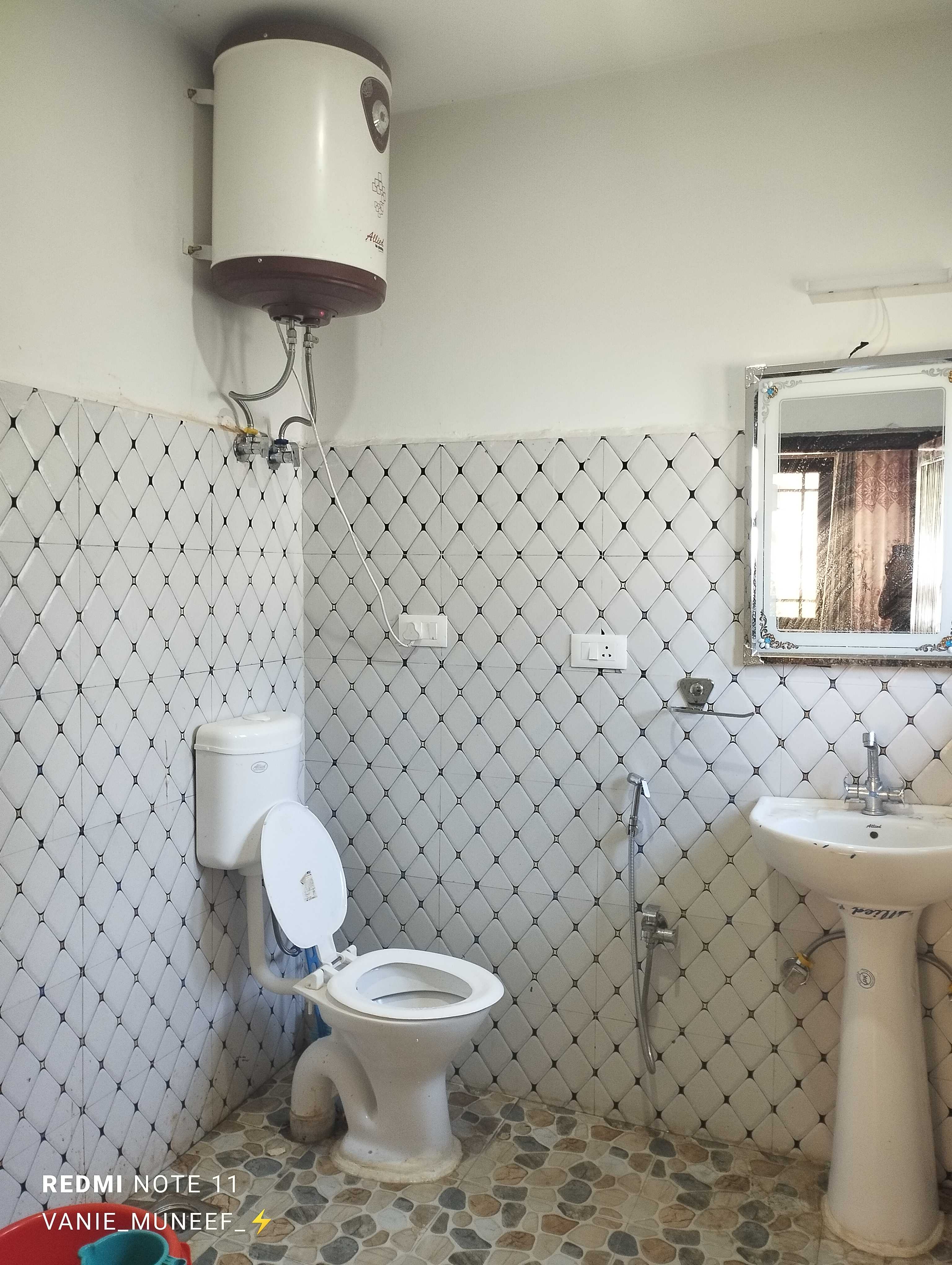 OYO Home Mohd Shahid Homestay - Tap to explore photos
