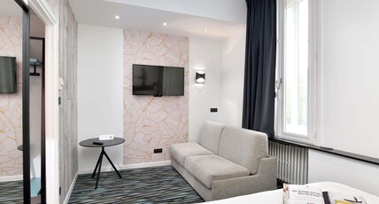 ibis Styles Macon Centre Room Type - Standard Family Room with 1 double bed and 1 double sofa bed