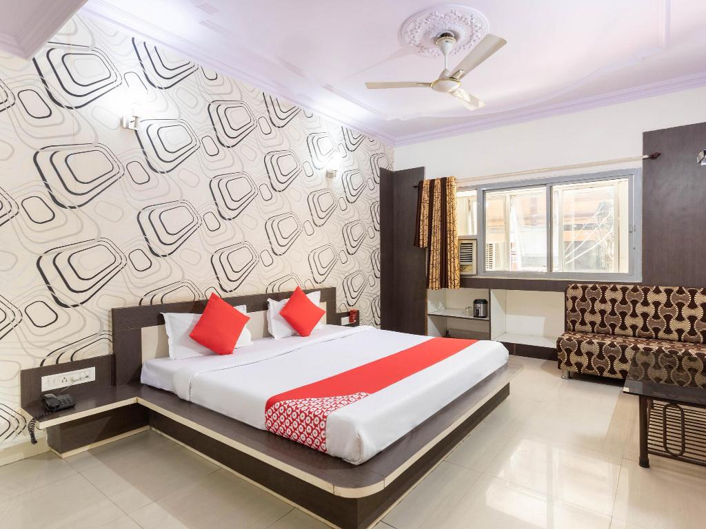 Hotel Pachmarhi Regency - Tap to explore photos