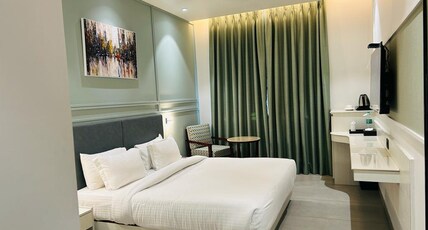 Five Elements Hotels Goldleaf - 3kms from Railway Station, Haldwani Room Type - Superior Double Room