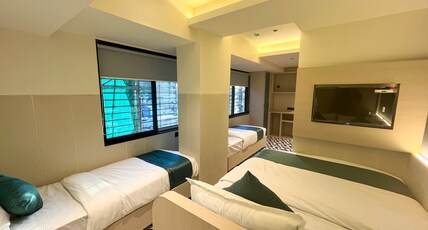 Bandra Stays Room Type - Quadruple Room