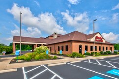 Rooms of Hampton Inn & Suites Cleveland-Airport/Middleburg Heights